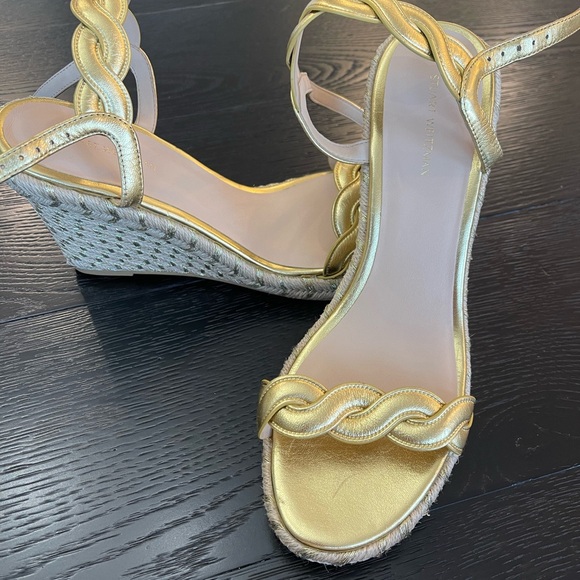 Stuart Weitzman Gold Braided Wedges - Picture 1 of 3